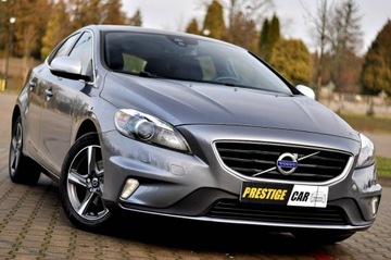 Volvo V40 II Hatchback 2.0 D2 DRIVE-E 120KM 2015 Volvo V40 R-Design Xenon Ledy Digital Alcantara