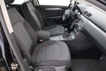 Volkswagen Passat B7 Variant 2.0 TDI CR DPF BlueMotion 140KM 2014 VW Passat 2.0 TDI, Xenon, Klima, Klimatronic, zdjęcie 8
