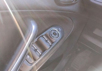 Ford S-Max I Van Facelifting 2.2 Duratorq TDCi DPF 200KM 2011 Ford S-Max 2011r, 2.2 TDCI. AUTOMAT. Lekko uszkodzony lewy przod. 2.2, zdjęcie 10