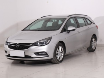 Opel Astra K Sports Tourer 1.6 CDTI 110KM 2017 Opel Astra 1.6 CDTI, Salon Polska, Serwis ASO, zdjęcie 1