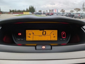 Citroen C4 Picasso I 1.6 HDi 109KM 2007 Citroen C4 Picasso Rezerwacja 1.6 Diesel 110KM, zdjęcie 23