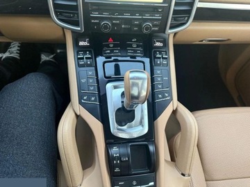 Porsche Cayenne II SUV Facelifting 3.6 300KM 2017 Porsche Cayenne Tiptronic S 3.6 Benzyna 300KM 4x4 2017r, zdjęcie 13