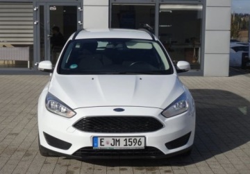 Ford Focus III Kombi Facelifting 1.0 EcoBoost 100KM 2015 Ford Focus 1.0BENZ Bezwypoadkowy Oplacony Super Stan Benzyna 100KM, zdjęcie 3
