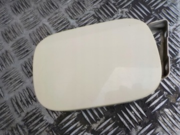 MERCEDES E-CLASS W211 ДИЗЕЛЬНОЕ ТОПЛИВОЗАПРАВОЧНОЕ ЗАКРЫТКОВ ЦВЕТ БЕЖЕВЫЙ МАЙОНЕЗ