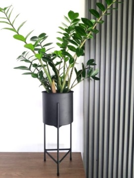 FIORI Металлическая подставка для цветов 50см черная лофт HIT