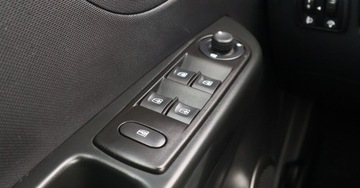 Renault Captur I Crossover 1.5 Energy dCi 90KM 2015 Renault Captur (nr. 179) 1.5 90KM Tempomat Parktonik Klima Gwarancja 1.5, zdjęcie 28