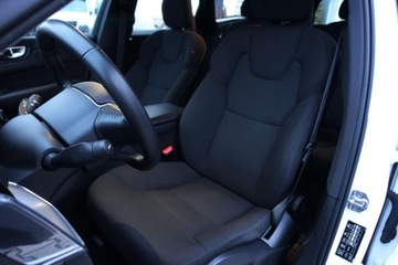 Volvo XC60 II 2021 Volvo XC 60 Bezwypadek SalonPL mildHybrid Tempomat Utrz. pasa ruchu F, zdjęcie 7