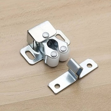 ZATRZASK MEBLOWY ROLKOWY ZAMEK WCISKANY OCYNK