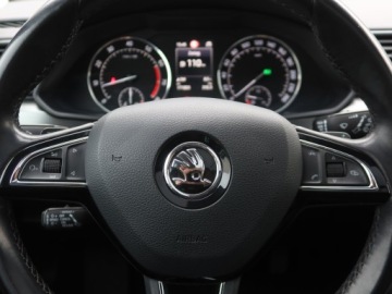 Skoda Superb III Kombi 2.0 TSI 280KM 2015 Skoda Superb 2.0 TSI, 4X4, Automat, Skóra, Navi, zdjęcie 18