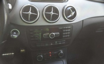 Mercedes Klasa B W246 Sports Tourer 200 CDI BlueEFFICIENCY 136KM 2012 Mercedes-Benz Klasa B Mercedes-Benz Klasa B 1.8 Diesel 136KM, zdjęcie 10