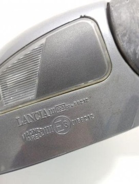 0158212 ZRCÁTKO PRAVÉ LANCIA THESIS 841 2.4 JTD