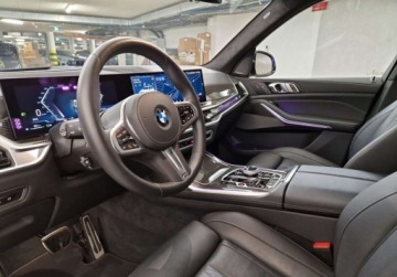 BMW X7 SUV Facelifting 3.0 40d 352KM 2025 BMW X7 BMW X7 xDrive40d M Sport Biala Perla 352 KM G07 2025 3.0, zdjęcie 9