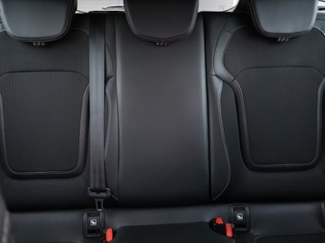 Renault Megane IV Grandtour Facelifting 1.3 TCe 140KM 2021 Renault Megane 1.3 TCe, Salon Polska, zdjęcie 9