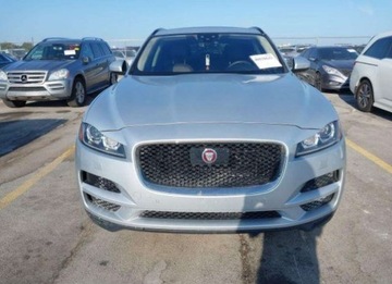 Jaguar F-Pace 2020 Jaguar F-Pace 2020, 2.0L, 4x4, PRESTIGE, po gradobiciu 2.0 Benzyna 296KM, zdjęcie 8