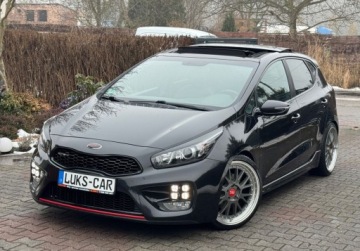 Kia Ceed II GT 5d 1.6 T-GDI 204KM 2017 Kia Ceed GT 1.6 204KM Climatronic NAVI Kamera PANO Bezwypadkowy SERWIS, zdjęcie 2