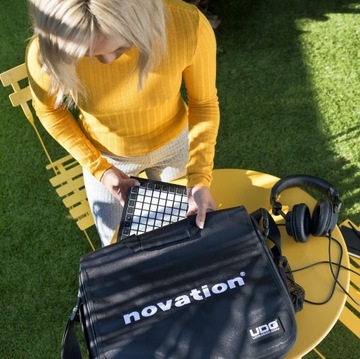 Контроллер Novation Launchpad Mini MK3