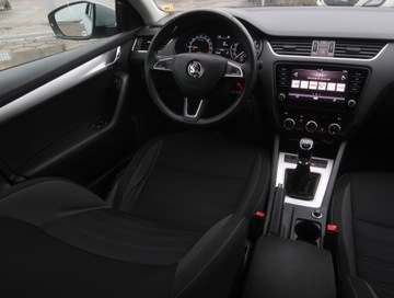 Skoda Octavia III Kombi Facelifting 1.6 TDI 115KM 2018 Skoda Octavia 1.6 TDI, Salon Polska, Serwis ASO, zdjęcie 6