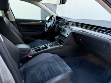 Volkswagen Passat B8 Variant 1.8 TSI BlueMotion Technology 180KM 2015 Volkswagen Passat Highline Digital Full LED DSG W-wa, zdjęcie 9