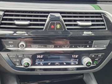 BMW Seria 5 G30-G31 Touring 520d 190KM 2019 BMW 520 2.0d, 190KM, Kamery, zdjęcie 23