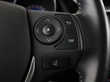 Toyota Auris II Touring Sports Facelifting 1.8 Hybrid 136KM 2017 Toyota Auris navi grzane fotele kamera automat HEV, zdjęcie 29
