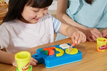 НАБОР ДЛЯ ОБУЧЕНИЯ РЕЗКИ HASBRO PLAY-DOH «МАЛЕНЬКИЙ ШЕФ-ПОВАР»