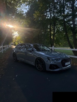 Audi A4 B9 RS4 Avant Facelifting 2.9 TFSI 450KM 2023 Audi Rs4 2.9 450KM 4X4 2023r z felgami Vossen, zdjęcie 13