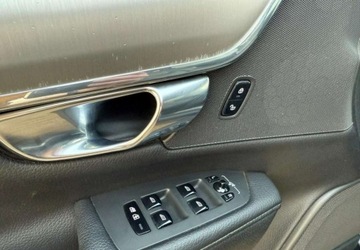 Volvo V90 II Kombi 2.0 T5 254KM 2018 Volvo V90 Momentum 2.0 T 254KM Benzyna Aktywny Tempomat nowy Rozrzad 2.0, zdjęcie 35
