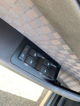 Audi A6 C5 Sedan 2.0 130KM 2003 Audi a6 AUTOMAT KLIMATYZACJA PARKTRONIC PODGRZEWANE FOTELE SERWISOWANA 2.0, zdjęcie 11