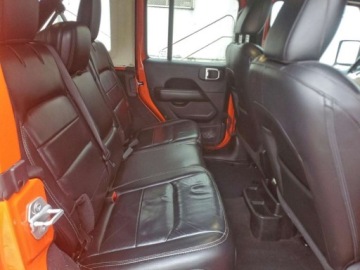 Jeep Wrangler IV 2019 Jeep Wrangler Unlimited Sahara 2019 2.0 Benzyna 270KM, zdjęcie 11