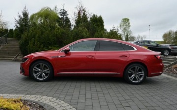 Volkswagen Arteon Fastback Facelifting 2.0 TDI SCR 150KM 2021 Volkswagen Arteon 2,0 TDI 2X R-LINE DSG HEDA UP Nawigacja Kamera Virtual, zdjęcie 2