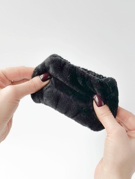 OPASKI SPA NA NADGARSTKI DO PIELĘGNACJI TWARZY PLUSZOWE CZARNE 2 SZT