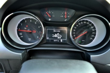 Opel Astra K Sports Tourer 1.0 Turbo 105KM 2017 Opel Astra Sports Tourer 1.0 105 KM Climatronic, zdjęcie 17