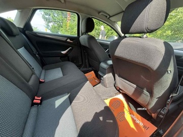 Ford Mondeo IV Sedan 1.6 Duratorq TDCi 115KM 2014 Ford Mondeo Ford Mondeo 1,6 Diesel Super stan Zamiana 1.6 Diesel 116KM, zdjęcie 9