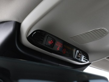 Volvo V60 II  2021 Volvo V60 mHEV automat full LED jasne wnętrze, zdjęcie 36