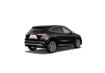 Mercedes GLA II Off-roader Facelifting 1.3 200 163KM 2025 Mercedes-Benz GLA 200 Pakiet wyposazenia AMG Premium 1.3 Benzyna 163KM, zdjęcie 1