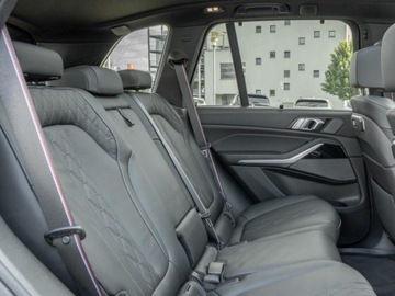 BMW X5 G05 SUV Facelifting 3.0 40d 352KM 2025 BMW X5 xDrive40d Individual Edition Suv 3.0 (352KM) 2025, zdjęcie 13