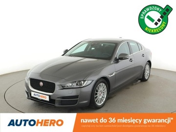 Jaguar XE Sedan 2.0 i4 163KM 2017 Jaguar XE 20d Automat Prestige Navi Tempomat