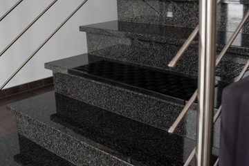 Trepy Lathercess Over -Slip -резиновые внешние шаги 25x75 см.