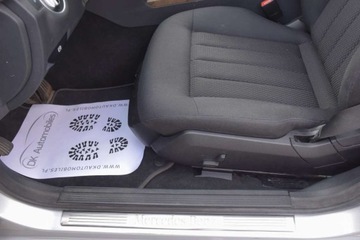 Mercedes Klasa E W212 Limuzyna 200 CGI BlueEFFICIENCY 184KM 2011 Mercedes-Benz Klasa E MERCEDES E200 184KM ELEGANCE 7G-TRONIK Xenon Navi Gw, zdjęcie 20