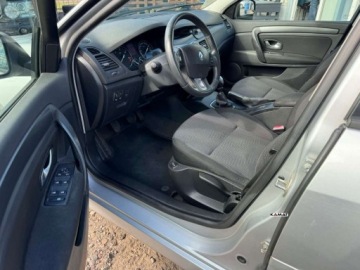 Renault Laguna III Grandtour 1.5 dCi 110KM 2008 Renault Laguna Renault Laguna 1,5 Diesel Zadbany Zamiana 1.5 Diesel 110KM, zdjęcie 11
