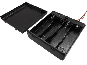 Корзина для 4 батареек типа АА, закрывается выключателем.