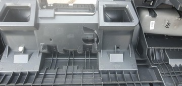 DESKA KONZOLA ROZDĚLOVAČE KOKPIT RENAULT TRAFIC III