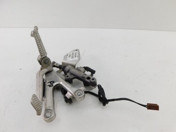 YAMAHA YZF600 R6 RJ09 КОМПЛЕКТ ПРАВАЯ ПОДНОГКА ВОДИТЕЛЯ