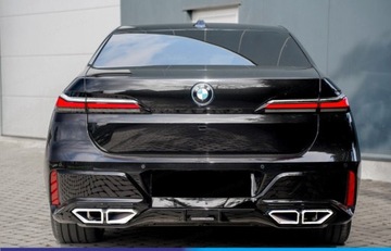 BMW Seria 7 G70 Sedan Plug-In 3.0 M60e 571KM 2023 BMW Seria 7 M760e xDrive Sedan 3.0 (571KM) 2023, zdjęcie 2
