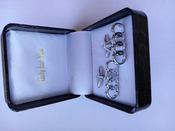 Эксклюзивные золотые запонки Audi для рубашек