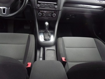 Volkswagen Golf VI Variant 1.6 TDI-CR DPF BlueMotion 105KM 2011 Volkswagen Golf Możliwość zamiany., zdjęcie 15