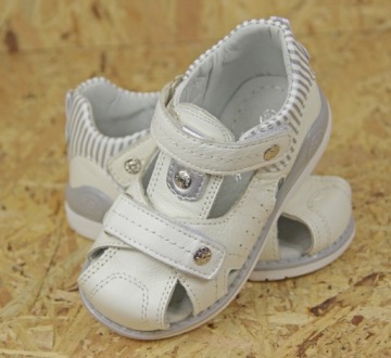 Сандалии CLIBEE, размер 25/16 см, 100% натуральная кожа. ЭКРЮ