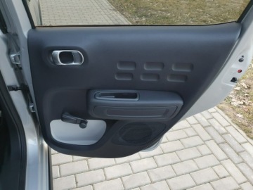 Citroen C3 III Hatchback 1.2 PureTech 82KM 2017 Citroen C3 1.2 Benzyna 82KM 75tys.km 2017r Raty, zdjęcie 25