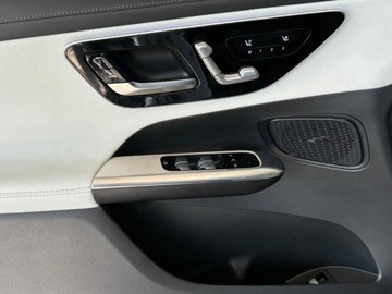 Mercedes GLC C254/X254 Coupe 2.0 220d 197KM 2025 MERCEDES-BENZ GLC 220 d 4-Matic AMG Line 2.0(197KM) 2025, zdjęcie 11