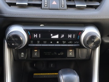 Toyota RAV4 V SUV 2.5 Hybrid Dynamic Force 222KM 2020 Toyota RAV 4 2.5 Hybrid, Salon Polska, zdjęcie 12